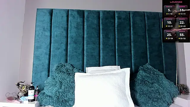 Amara Rossee online show from 03/14/26, 07:30