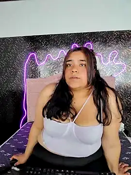 Snapshot of Evasex- chatting on 12/04/25, 08:06 Evasex- online show from 12/04/25, 08:06