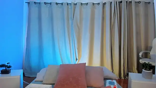 Amy Parkker online show from 04/08/26, 12:49