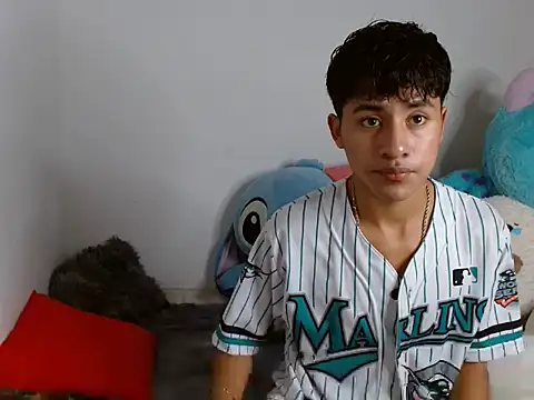 Sebas Ross04 online show from 01/05/26, 09:29