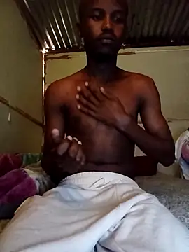 Snapshot of Maintee27 chatting on 03/02/26, 06:36 Maintee27 online show from 03/02/26, 06:36