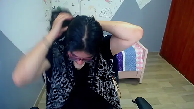 eva smit t online show from 12/14/25, 02:39