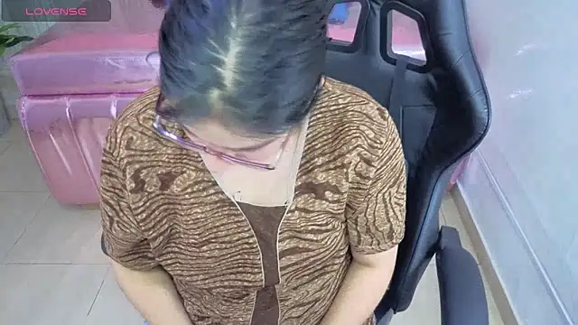 eva smit t online show from 03/24/26, 02:38