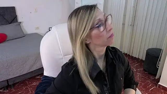 Scarlett 079 online show from 02/14/26, 12:02