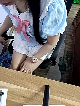  MyNa  online show from 12/05/25, 06:26