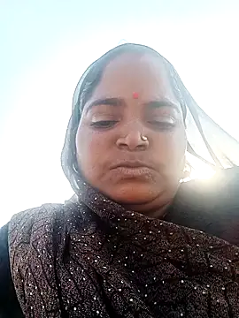 Snapshot of niketa_sexe chatting on 12/05/25, 04:43 niketa sexe online show from 12/05/25, 04:43