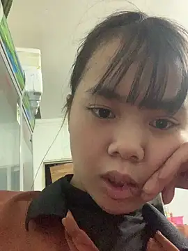 Mon babyy online show from 02/05/26, 12:21