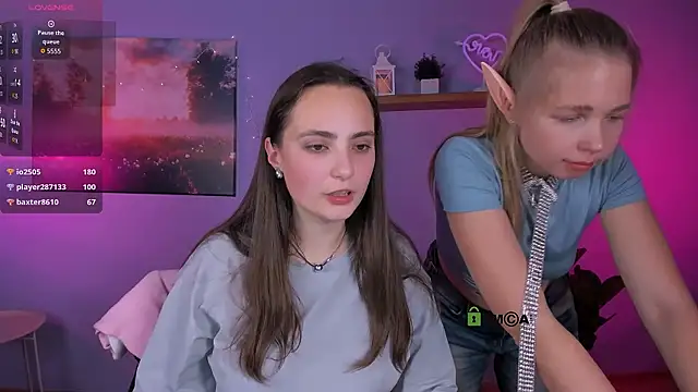 Snapshot of jenna_elayne chatting on 12/15/25, 01:15 jenna elayne online show from 12/15/25, 01:15