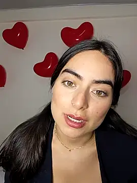 saasha Petit online show from 02/15/26, 10:58