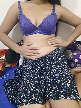 Snapshot of Riya_rani8 chatting on 12/17/25, 09:48 Riya rani8 online show from 12/17/25, 09:48