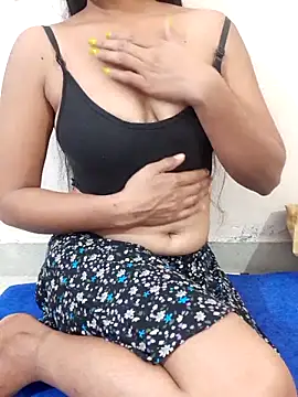 Snapshot of Riya_rani8 chatting on 12/17/25, 09:54 Riya rani8 online show from 12/17/25, 09:54