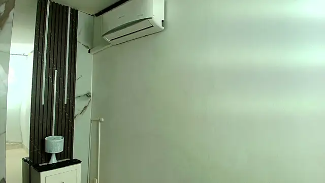 AprillRoss online show from 12/22/25, 11:51