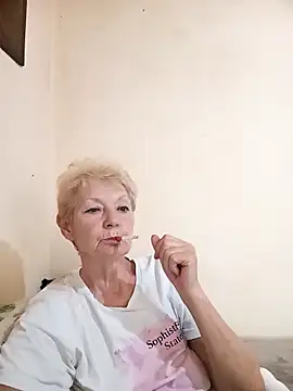 Snapshot of Calypso-Loove chatting on 06/06/26, 10:42 Calypso-Loove online show from 06/06/26, 10:42