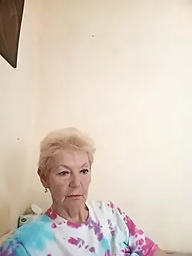 Snapshot of Calypso-Loove chatting on 06/08/26, 11:43 Calypso-Loove online show from 06/08/26, 11:43