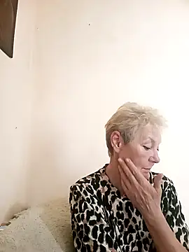 Snapshot of Calypso-Loove chatting on 07/02/26, 01:28 Calypso-Loove online show from 07/02/26, 01:28