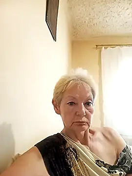 Snapshot of Calypso-Loove chatting on 07/15/26, 03:28 Calypso-Loove online show from 07/15/26, 03:28