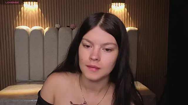 Sara valderrama  online show from 02/21/26, 02:07