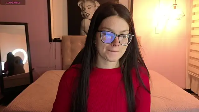 Sara valderrama  online show from 04/07/26, 12:38