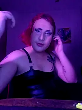 Snapshot of alien_ate_red chatting on 12/15/25, 12:59 alien ate red online show from 12/15/25, 12:59