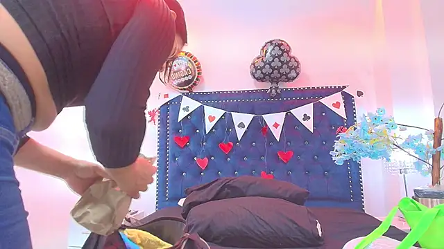 Velora nigth online show from 02/18/26, 12:01