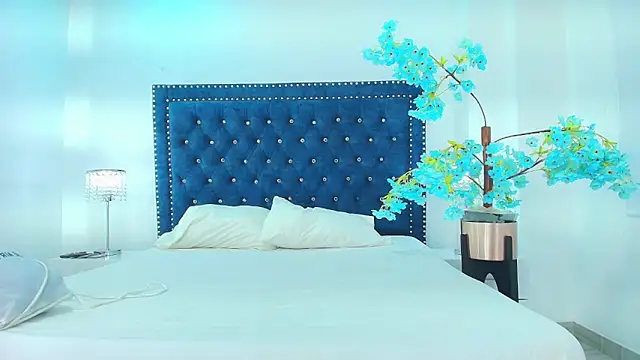 Velora nigth online show from 03/12/26, 12:00