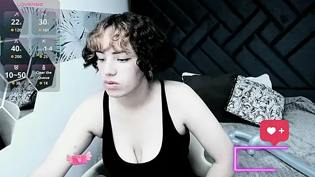 Kiara Fox   online show from 12/17/25, 08:59