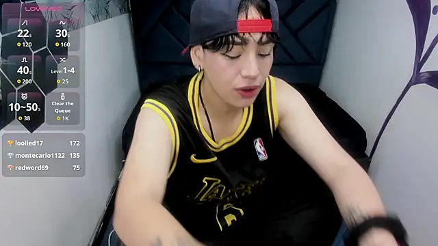 Kiara Fox   online show from 01/08/26, 08:33