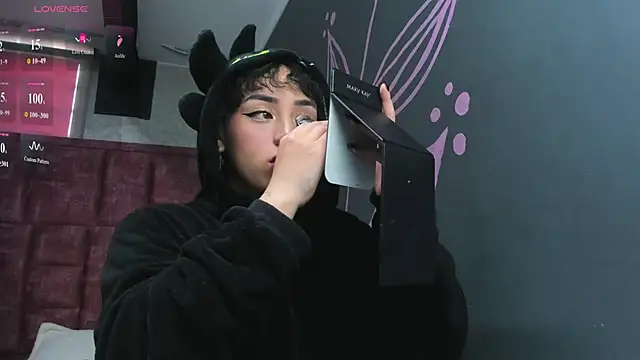 Kiara Fox   online show from 02/19/26, 08:38