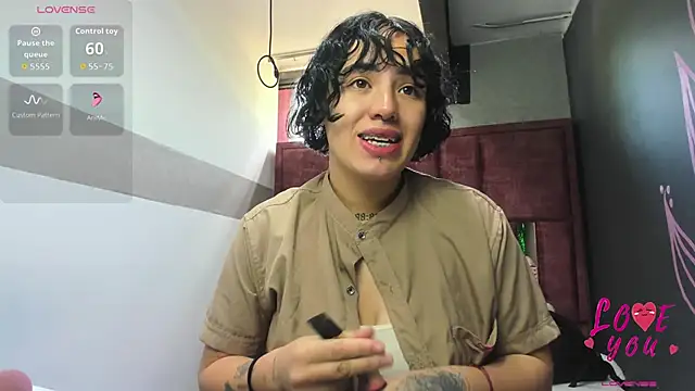 Kiara Fox   online show from 03/20/26, 08:03