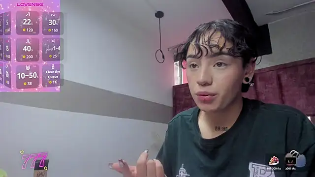 Kiara Fox   online show from 04/13/26, 08:36