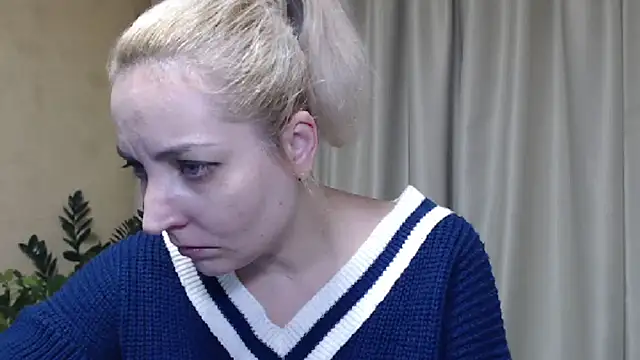 Snapshot of sweetpussy chatting on 01/24/25, 03:55 sweetpussy online show from 01/24/25, 03:55