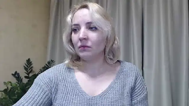 Snapshot of sweetpussy chatting on 01/25/25, 02:47 sweetpussy online show from 01/25/25, 02:47