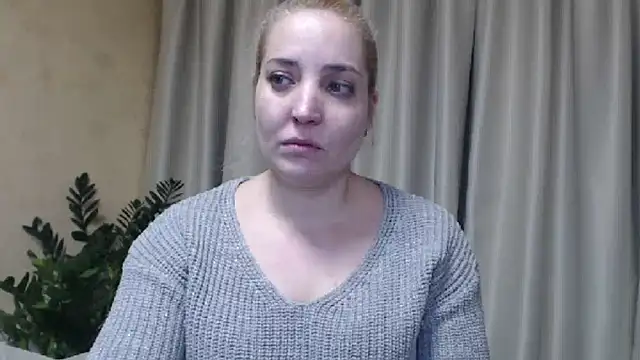 Snapshot of sweetpussy chatting on 02/12/25, 05:16 sweetpussy online show from 02/12/25, 05:16