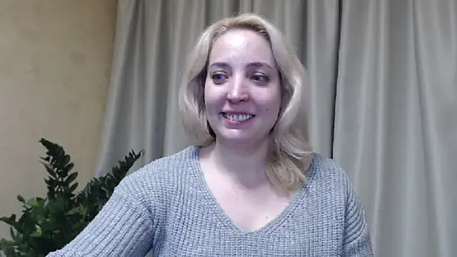 Snapshot of sweetpussy chatting on 02/20/25, 05:29 sweetpussy online show from 02/20/25, 05:29