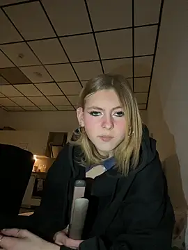 Snapshot of Milly-Kiss chatting on 01/07/26, 07:38 Milly-Kiss online show from 01/07/26, 07:38