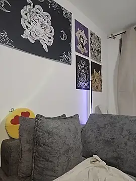 Snapshot of little__ammy chatting on 06/02/26, 11:40 little ammy online show from 06/02/26, 11:40