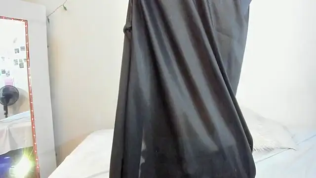 litle slut online show from 02/19/26, 05:36