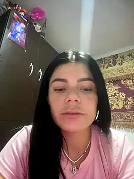 Snapshot of Dolly-Squirt chatting on 12/05/25, 02:53 Dolly-Squirt online show from 12/05/25, 02:53