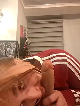 Magenta Moon online show from 01/09/26, 06:05