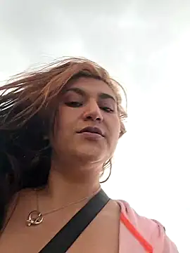 Magenta Moon online show from 01/10/26, 10:14