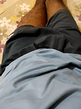 Snapshot of fill_my_whole chatting on 12/05/25, 04:43 fill my whole online show from 12/05/25, 04:43