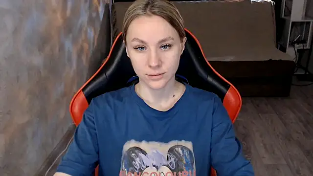 MiaBun1 online show from 02/17/26, 04:09