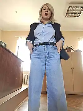 AhlyssaLove1155 online show from 05/14/26, 09:16