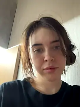 Snapshot of Kimberlybondd chatting on 12/18/25, 09:43 Kimberlybondd online show from 12/18/25, 09:43