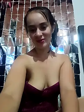 Snapshot of Heidy_Klum_ chatting on 12/17/25, 12:38 Heidy Klum online show from 12/17/25, 12:38