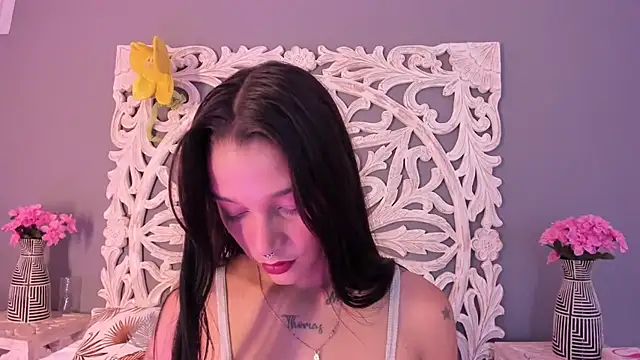 loraineblake online show from 02/15/26, 12:58