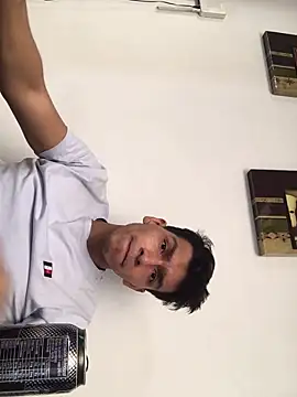 Snapshot of Patrick3_5556 chatting on 12/17/25, 09:21 Patrick3 5556 online show from 12/17/25, 09:21