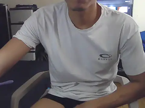 Patrick3 5556 online show from 12/20/25, 08:27