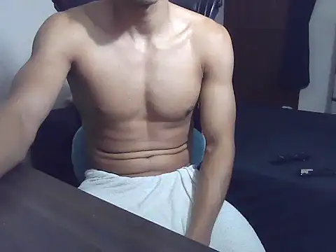 Patrick3 5556 online show from 04/16/26, 01:34