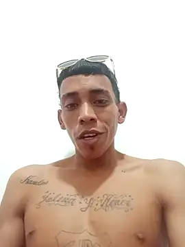 Snapshot of Shantalys_beauty_queen chatting on 02/01/26, 05:50 Shantalys beauty queen online show from 02/01/26, 05:50